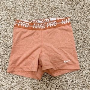Niki pro spandex